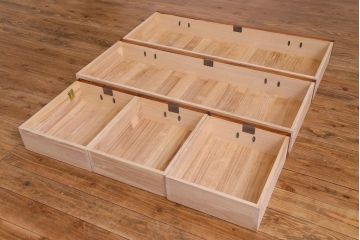 中古　伝統民芸家具　岩谷堂箪笥　NO.892　四尺リビング　タンスローボード(引き出し)(定価約33万円)