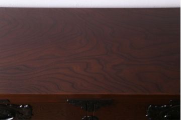 中古美品　南部箪笥　豪華な手打ち彫金金具が目を惹く衣装箪笥(引き出し、整理箪笥)(定価約70万円)