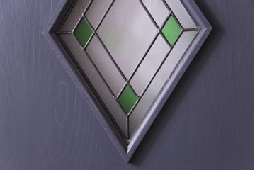 レトロ　ペイント建具　ステンドグラス入り　シックな雰囲気漂う引き戸(スライドドア、建具)