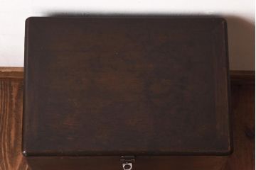 アンティーク雑貨　昭和レトロ　栓材・鉛板張り　奥行スリムな蓋付き木箱(収納箱)
