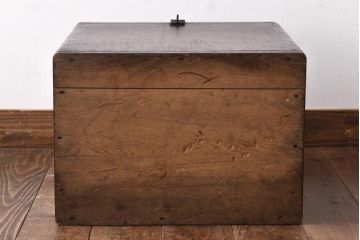 アンティーク雑貨　昭和レトロ　栓材・鉛板張り　奥行スリムな蓋付き木箱(収納箱)