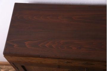 アンティーク家具　昭和中期　大正ロマン　色ガラス入り　扉のデザインが印象的な本箱(収納棚、キャビネット)