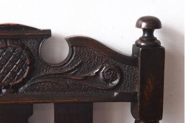 アンティーク家具　イギリスアンティーク　気品漂うバーリーシュガーツイストチェア(ダイニングチェア、椅子)(1)