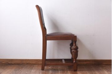 アンティーク家具　イギリスアンティーク　オーク材　本革　彫刻の意匠がおしゃれなチェア(ダイニングチェア、椅子)(1)