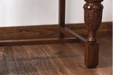 アンティーク家具 イギリスアンティーク オーク材 本革 彫刻の意匠がおしゃれなチェア(ダイニングチェア、椅子)