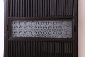 昭和レトロ　倹飩式裏ガラス　万華鏡のような花柄の帯ガラスが愛らしいガラス入り格子戸(ガラス帯戸、引き戸、建具)