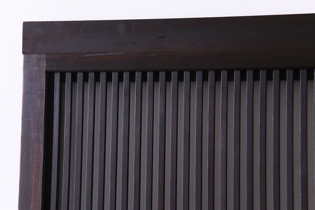 昭和レトロ　倹飩式裏ガラス　腰板ケヤキ材　松竹梅の帯ガラスがユニークな格子戸(ガラス帯戸、引き戸、建具)