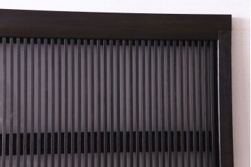 昭和レトロ　倹飩式裏ガラス　腰板ケヤキ材　松竹梅の帯ガラスがユニークな格子戸(ガラス帯戸、引き戸、建具)