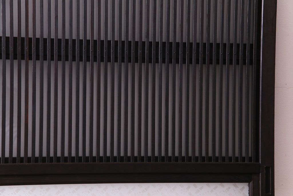 昭和レトロ　倹飩式裏ガラス　腰板ケヤキ材　松竹梅の帯ガラスがユニークな格子戸(ガラス帯戸、引き戸、建具)