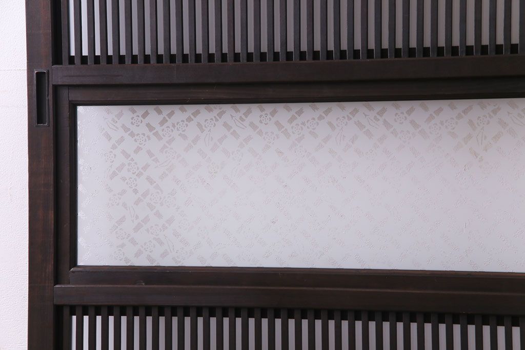 昭和レトロ　倹飩式裏ガラス　腰板ケヤキ材　松竹梅の帯ガラスがユニークな格子戸(ガラス帯戸、引き戸、建具)