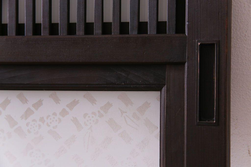 昭和レトロ　倹飩式裏ガラス　腰板ケヤキ材　松竹梅の帯ガラスがユニークな格子戸(ガラス帯戸、引き戸、建具)