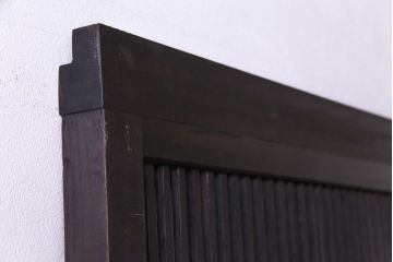 昭和レトロ　倹飩式裏ガラス　腰板ケヤキ材　松竹梅の帯ガラスがユニークな格子戸(ガラス帯戸、引き戸、建具)