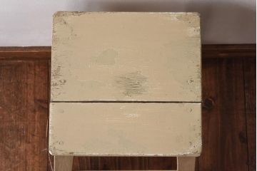 ペイント家具　ビンテージ　やわらかなペイントカラーの角スツール(椅子、チェア、イス)(R-031185)