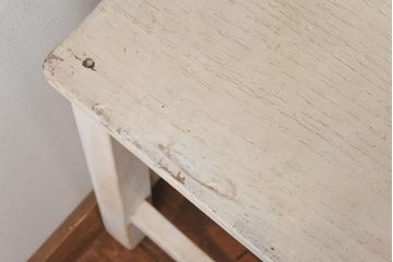 ヴィンテージ家具　ビンテージ　レトロ　シャビーな雰囲気がお洒落な角スツール(椅子、チェア)