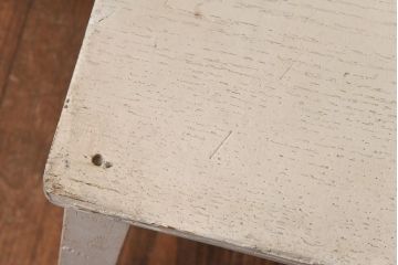 ヴィンテージ家具　ビンテージ　レトロ　シャビーな雰囲気がお洒落な角スツール(椅子、チェア)