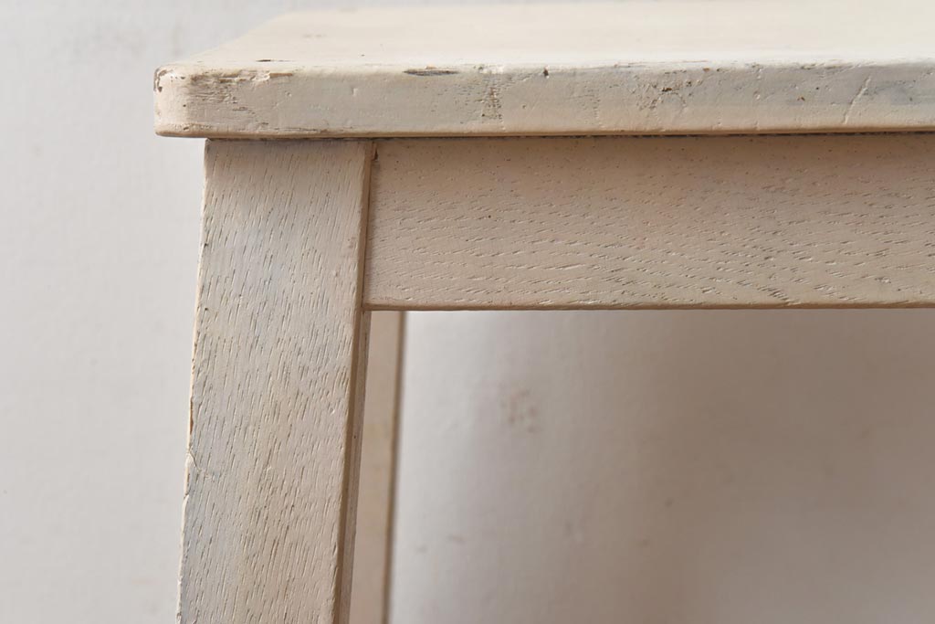 ヴィンテージ家具　ビンテージ　レトロ　シャビーな雰囲気がお洒落な角スツール(椅子、チェア)