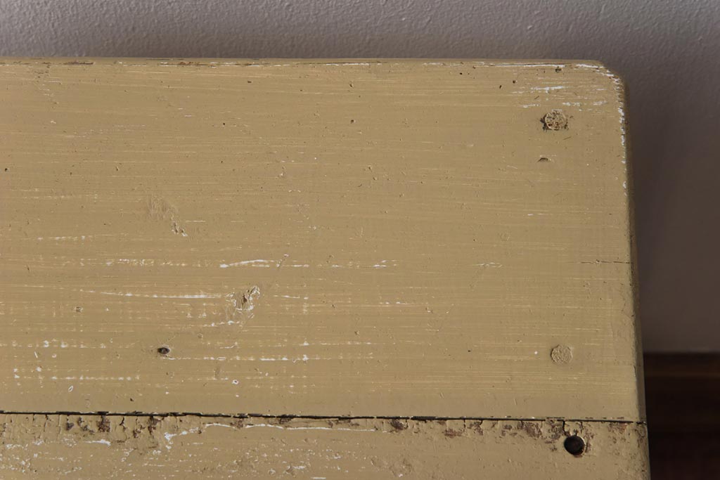 ペイント家具　ビンテージ　やわらかなペイントカラーの角スツール(椅子、チェア)(1)