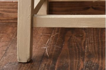 ペイント家具　ビンテージ　やわらかなペイントカラーの角スツール(椅子、チェア)(1)