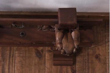 アンティーク雑貨　和製アンティーク　総ケヤキ材　五月節句飾り　彫刻が迫力を放つ幟立て(旗立て、置物)