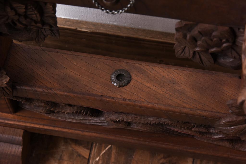 アンティーク雑貨　和製アンティーク　総ケヤキ材　五月節句飾り　彫刻が迫力を放つ幟立て(旗立て、置物)