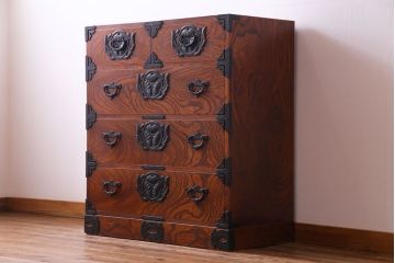 ビンテージ家具　ビンテージ　岩谷堂箪笥　小振りながらも存在感を放つ衣装箪笥(チェスト、整理ダンス)