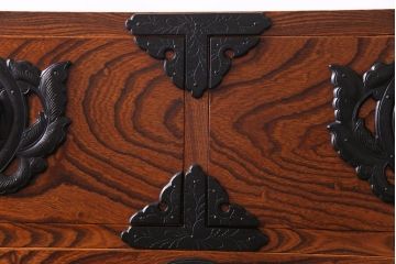 ビンテージ家具　ビンテージ　岩谷堂箪笥　小振りながらも存在感を放つ衣装箪笥(チェスト、整理ダンス)