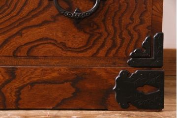ビンテージ家具　ビンテージ　岩谷堂箪笥　小振りながらも存在感を放つ衣装箪笥(チェスト、整理ダンス)