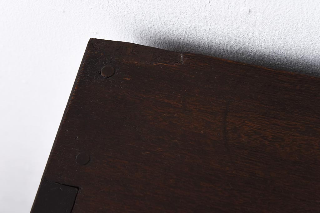 レトロ家具　昭和期　ラワン材　柔らかく素朴な風合いが魅力のレトロモダンな収納棚(飾り棚、戸棚、キャビネット)