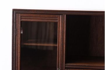 レトロ家具　昭和期　ラワン材　柔らかく素朴な風合いが魅力のレトロモダンな収納棚(飾り棚、戸棚、キャビネット)