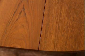 ビンテージ　北欧家具　G-PLAN(ジープラン)　柔らかな雰囲気が素敵なエクステンションテーブル(ダイニングテーブル、ラウンドテーブル)