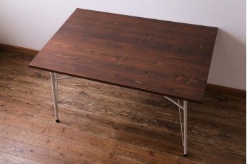 ラフジュ工房オリジナル　ヒノキ材　棚付きで使いやすい淡いペイントカラーの鉄脚テーブル(カフェテーブル、ダイニングテーブル、作業台)