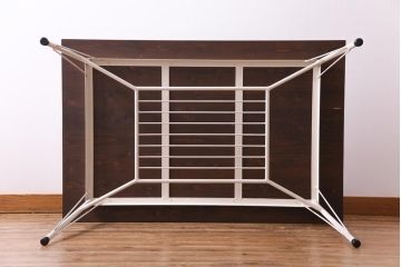 ラフジュ工房オリジナル　ヒノキ材　棚付きで使いやすい淡いペイントカラーの鉄脚テーブル(カフェテーブル、ダイニングテーブル、作業台)