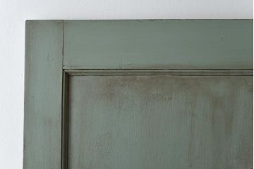 ペイント建具　色ガラス入り　丸窓がアクセントになったお洒落な木製ドア(扉、建具)(1)