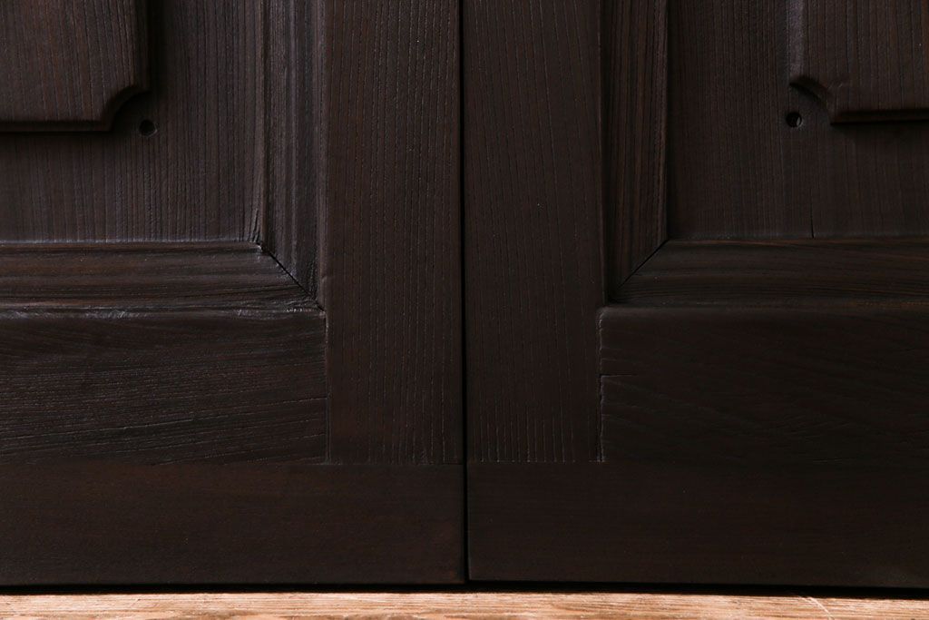 和製アンティーク　両開き　特大!　大正ロマンの雰囲気漂う総ケヤキ材のドア(木製扉、建具)2枚1対