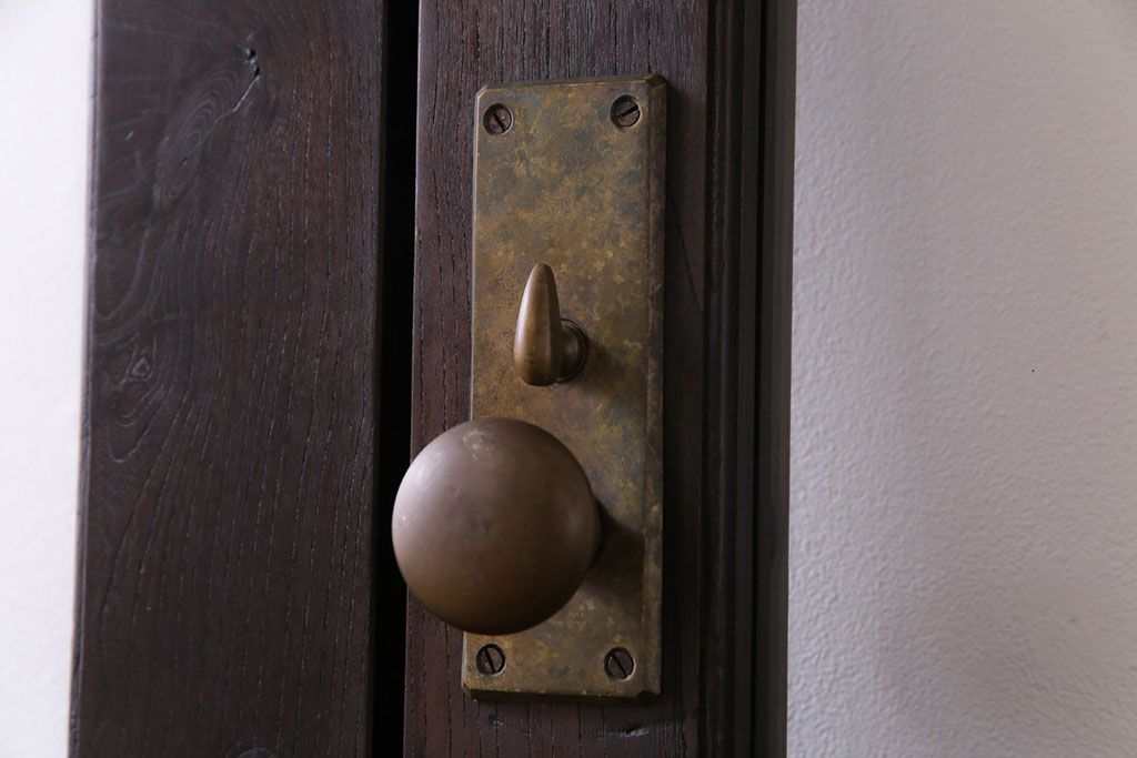 和製アンティーク　両開き　特大!　大正ロマンの雰囲気漂う総ケヤキ材のドア(木製扉、建具)2枚1対