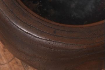 アンティーク雑貨　和製アンティーク　桐材製　古い木の質感が味わい深いくり抜き火鉢(1)