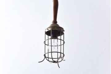 昭和レトロ　素朴なデザインが魅力のランプ風ペンダントライト(吊り下げ照明)(2)