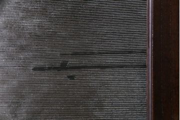 大正ロマン　激レア!　当時物色ガラス入り　両開き　アーチ型がおしゃれな総ケヤキ材のドア(木製扉、建具)2枚1対