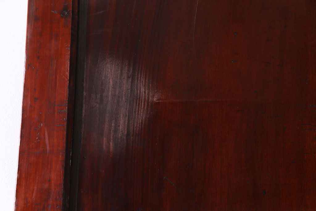 和製アンティーク　ヒノキ材　赤みがかった色合いが目を引く漆塗りの蔵戸(引き戸、建具、玄関戸)