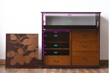 アンティーク家具　和製アンティーク　蒔絵　渋い色味が魅力的な日本風情を感じる茶棚(飾り棚)