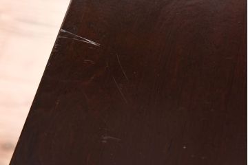 アンティーク家具　和製アンティーク　蒔絵　渋い色味が魅力的な日本風情を感じる茶棚(飾り棚)