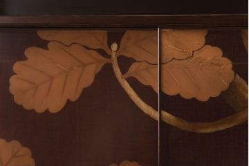 アンティーク家具　和製アンティーク　蒔絵　渋い色味が魅力的な日本風情を感じる茶棚(飾り棚)