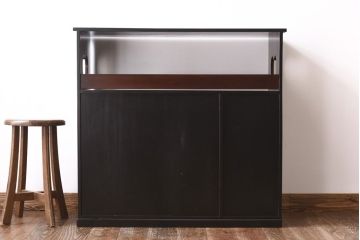 アンティーク家具　和製アンティーク　蒔絵　渋い色味が魅力的な日本風情を感じる茶棚(飾り棚)