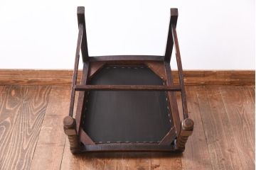 アンティーク家具　イギリスアンティーク　オーク材　ツイストレッグが目を引くシックなダイニングチェア(ワークチェア、椅子)