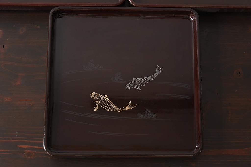 和製アンティーク　鯉の図　和の雰囲気漂う漆塗りのお膳(お盆、トレー)3枚セット