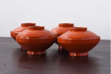 和製アンティーク　扇の図　沈金蒔絵　繊細な装飾が美しい蓋付き木製椀(漆器、和食器)4客セット