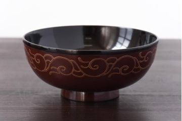 和製アンティーク　アジアンな図柄が目を引く蓋付き木製椀(漆器、和食器)4客セット