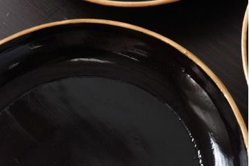 和製アンティーク　上がり藤紋がポイントになった上品な木製皿(漆器、和食器)4枚セット