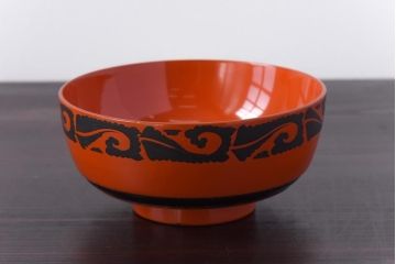 和製アンティーク　沈金蒔絵　波模様がユニークな蓋付き木製椀(漆器、和食器)4客セット