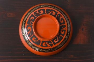 和製アンティーク　沈金蒔絵　波模様がユニークな蓋付き木製椀(漆器、和食器)4客セット
